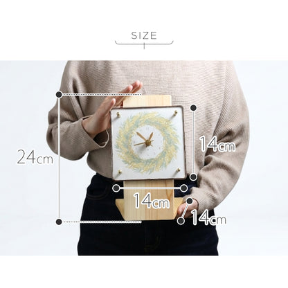 掛け置き時計(クオーツ) 14cm角 『リース』