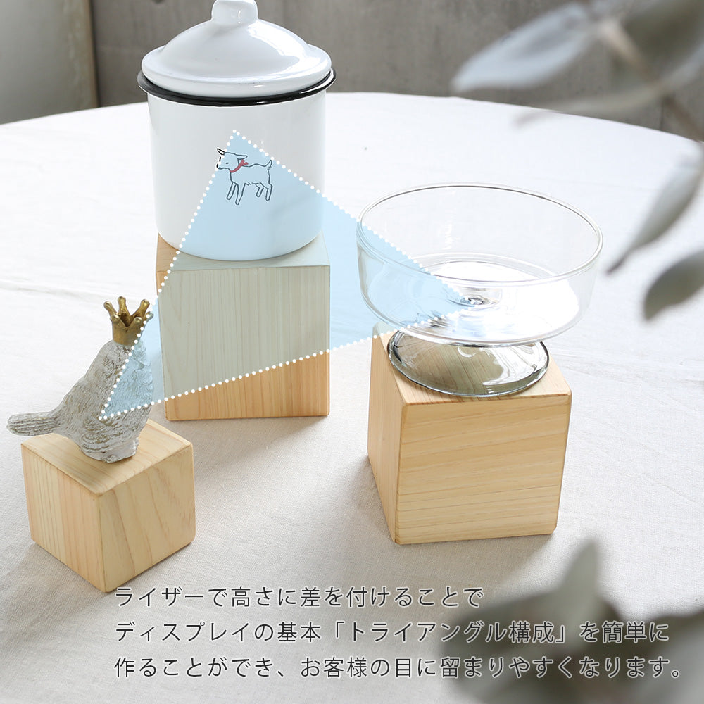 多色の仕舞扇と専用ケース付き ch360_thumb.jpg